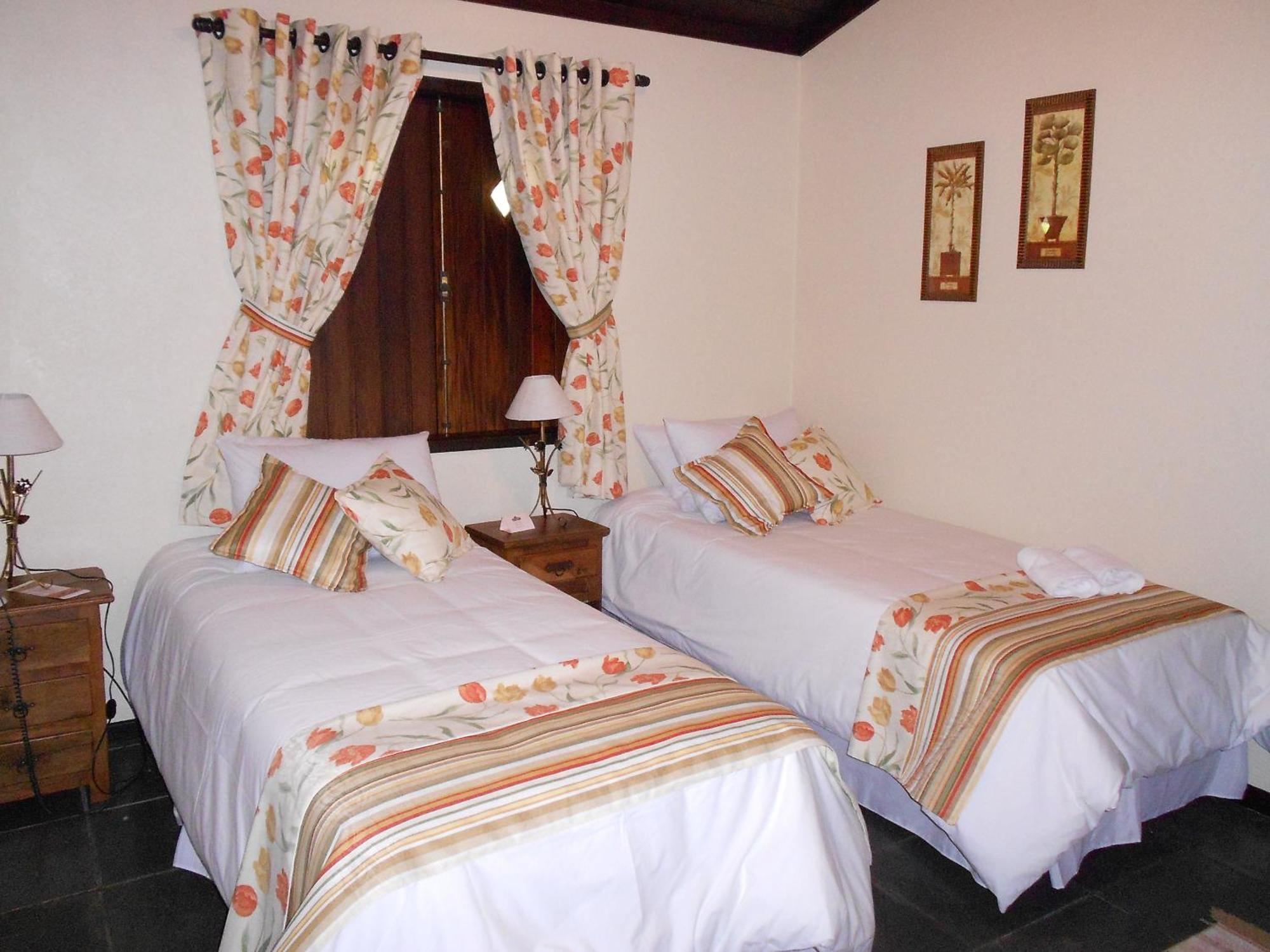 Country Ville Hotel Teresópolis Szoba fotó